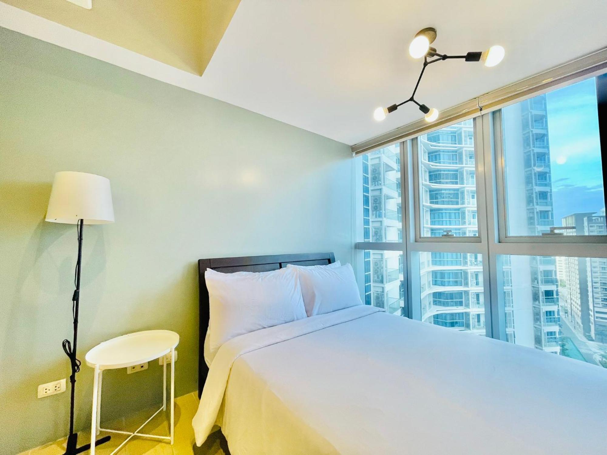 Uptown Parksuites Bgc Taguig Exterior foto