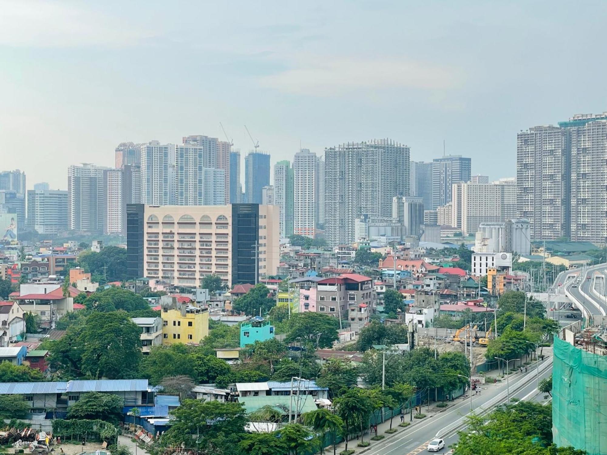 Uptown Parksuites Bgc Taguig Exterior foto